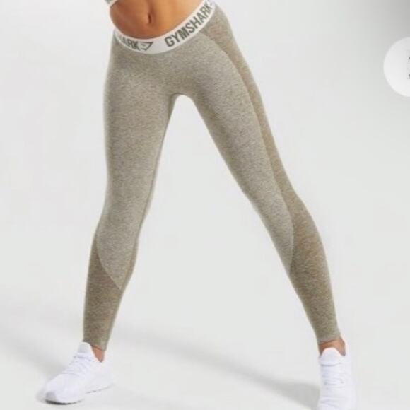 Gymshark Flex Leggings in Khahki Sand - Picture 3 of 10